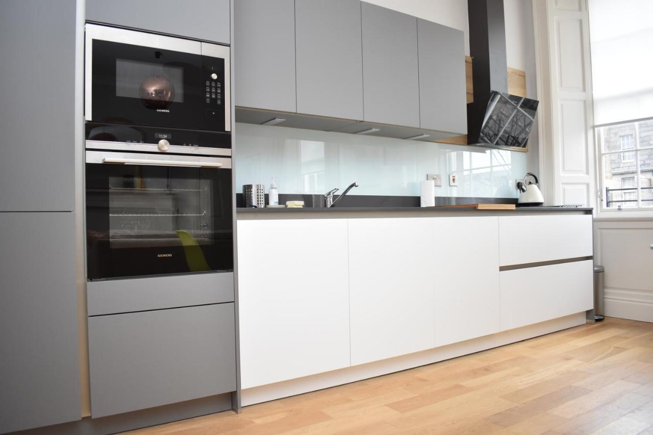 Bernard St - Bright And Spacious 1 Bed Apartment At The Shore! إدنبرة المظهر الخارجي الصورة