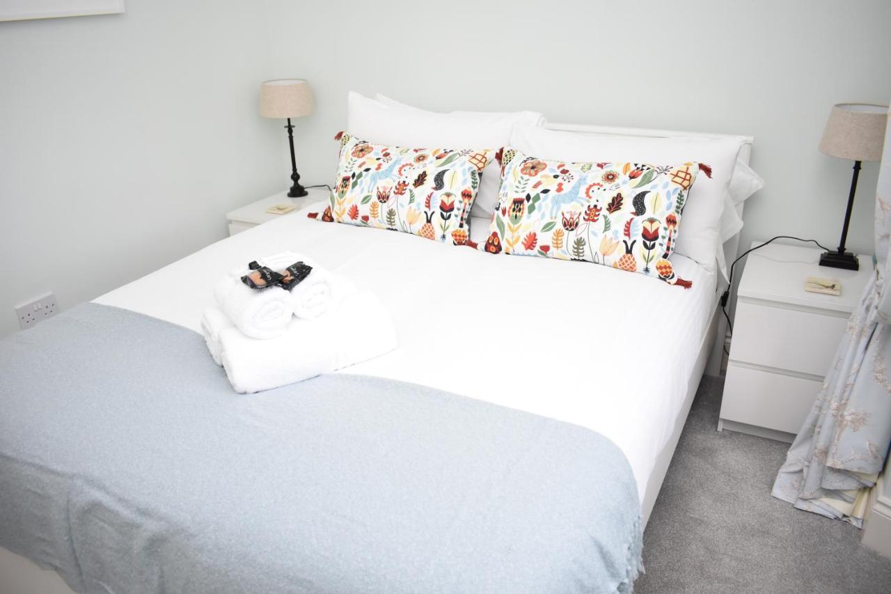 Bernard St - Bright And Spacious 1 Bed Apartment At The Shore! إدنبرة المظهر الخارجي الصورة