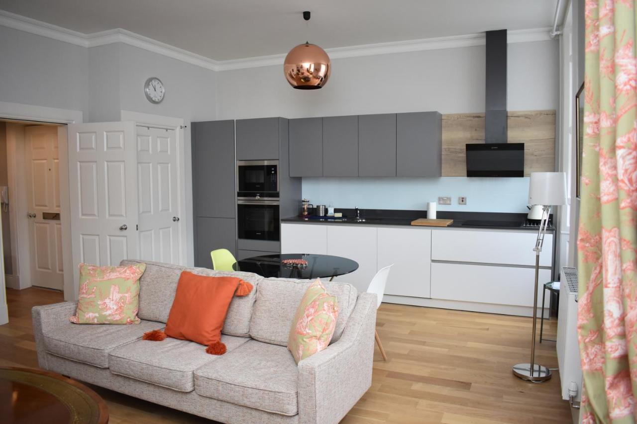 Bernard St - Bright And Spacious 1 Bed Apartment At The Shore! إدنبرة المظهر الخارجي الصورة