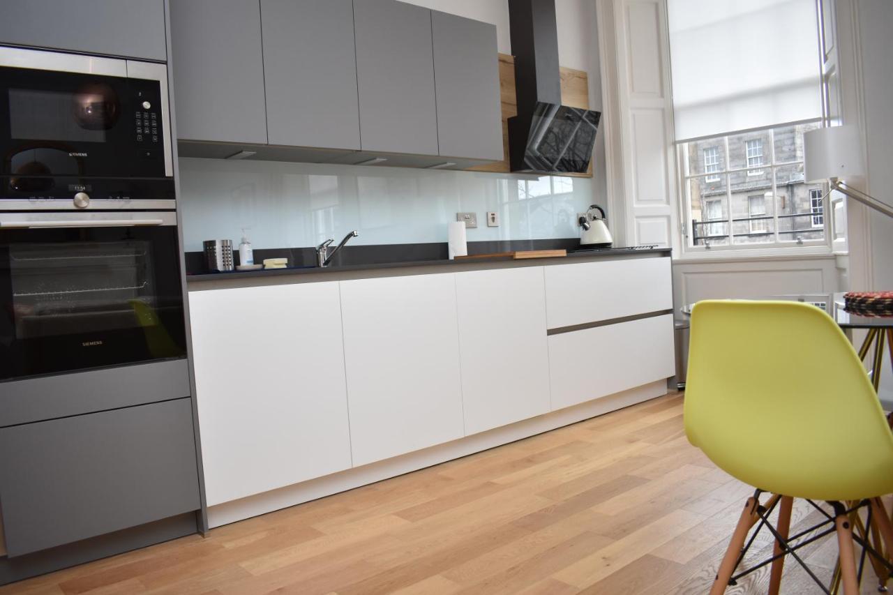Bernard St - Bright And Spacious 1 Bed Apartment At The Shore! إدنبرة المظهر الخارجي الصورة